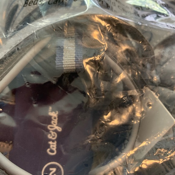 CHILDREN’S HIKING SANDALS!! (Cat&Jack- kid size 2) - Picture 3 of 3